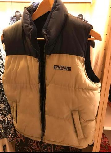 Body warmer 10 ans disponible aux enchères