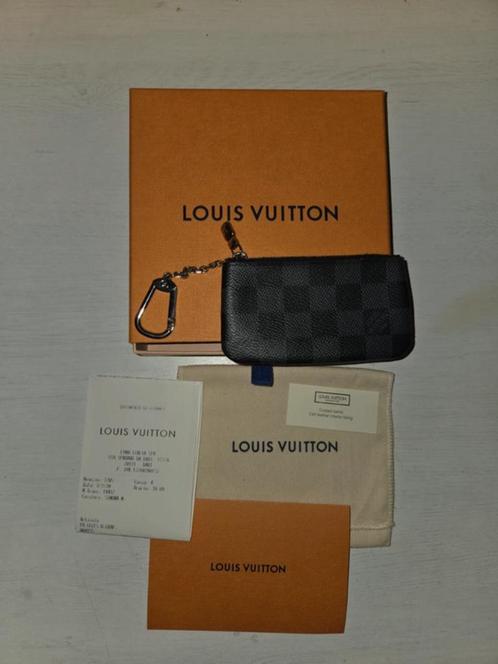 Louis vuitton key pouch, Handtassen en Accessoires, Portemonnees, Nieuw, Overige merken, Zwart, Leder, Ophalen