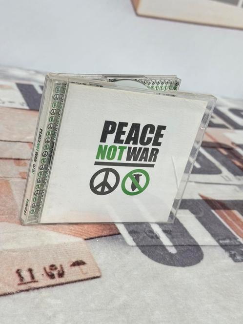 Peace Not War - 2 cd cds boxset - Album 2003 UK various, Cd's en Dvd's, Cd's | Rock, Ophalen of Verzenden