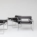 3 Black Leather Wassily Chairs by Gavina, Gebruikt, Drie, Zwart, Ophalen of Verzenden