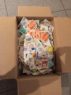 Doos postzegels afgeweekt, Enlèvement ou Envoi