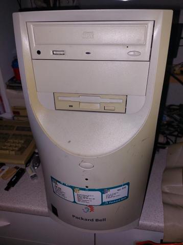 Te koop packart belle amd k6 2 550 mhz met win98 se  beschikbaar voor biedingen