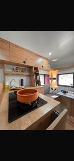 Caravan te koop met zonnepaneel! Zo goed als nieuw !, Particulier, 500 - 750 kg, Koelkast, Tot en met 4