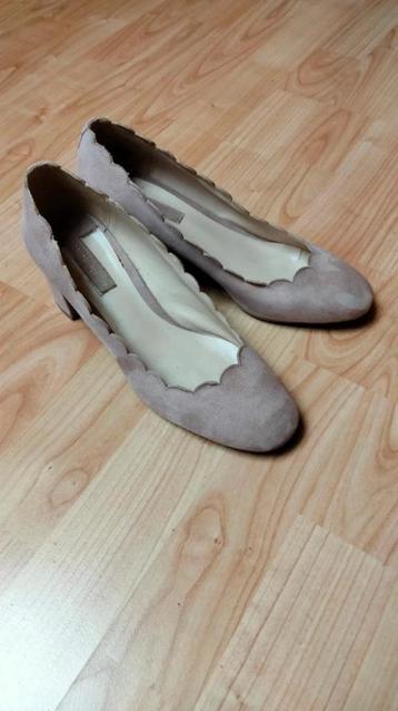 Escarpins / chaussures à talons Dorothy Perkins beiges tail