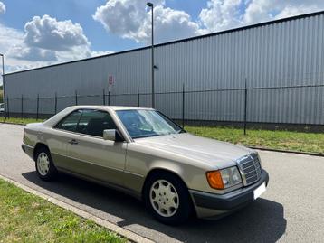Oldtimer Mercedes W124 300CE coupé 6 cilinder automaat beschikbaar voor biedingen