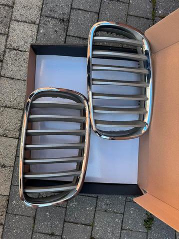 ORIGINEEL BMW X5 E70 GRILL beschikbaar voor biedingen