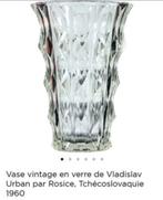 Vase en verre pressé-moulé Hermanova glassworks *état neuf*, Enlèvement