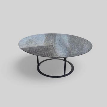 "Uvi" granite coffee table by Laura Graziotti for Arflex beschikbaar voor biedingen