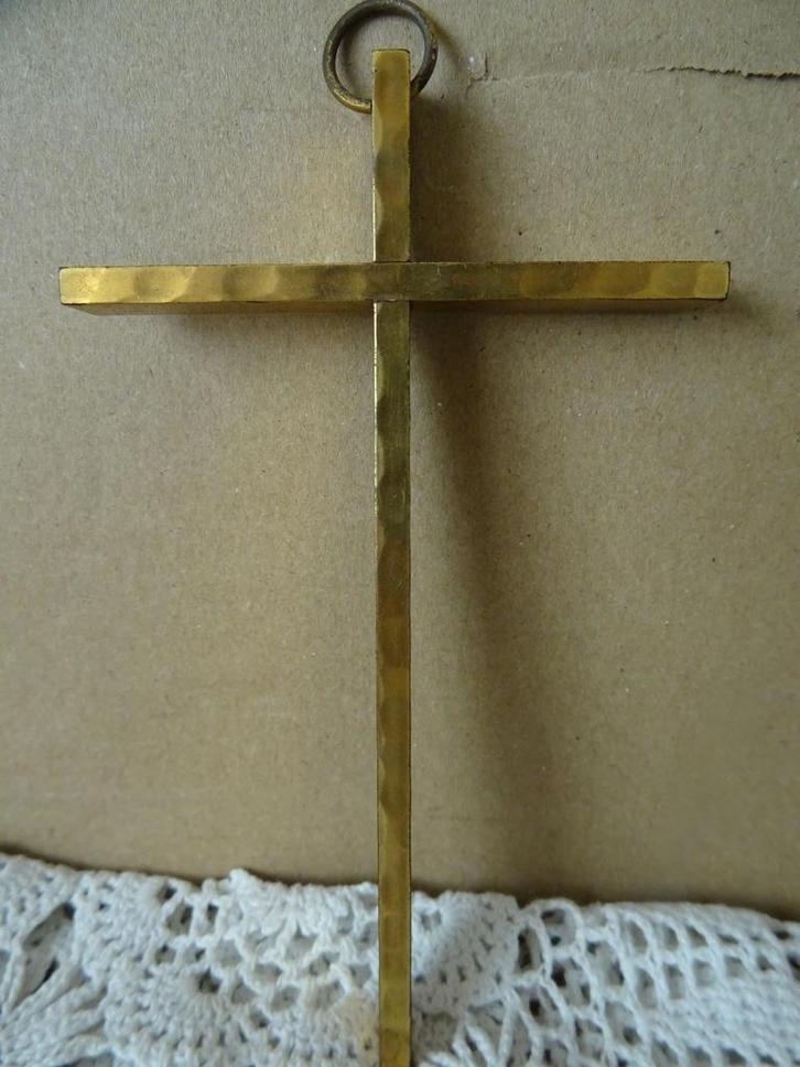 Antiek koperen kruis kinderkruis kruisje kinderkruisje 12cm, Antiek en Kunst, Antiek | Religieuze voorwerpen, Ophalen of Verzenden