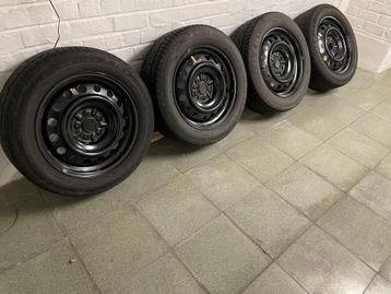 4 Winterbanden met velgen beschikbaar voor biedingen
