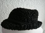 Chapeau "Fourrure". Astrakan noir. Vintage, Autre, Envoi, Porté, Chapeau