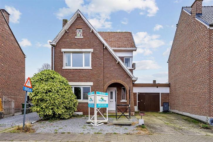 INSTAPKLARE WONING MET RUIME TUIN TE SINT-TRUIDEN!, Immo, Huizen en Appartementen te koop, Provincie Limburg, 1000 tot 1500 m²