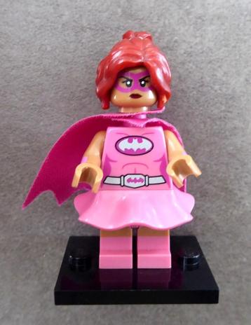 Minifigure LEGO # coltlbm10 - Pink Power Batgirl 2017 