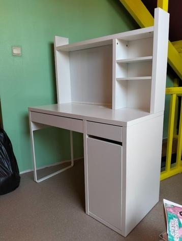bureau beschikbaar voor biedingen