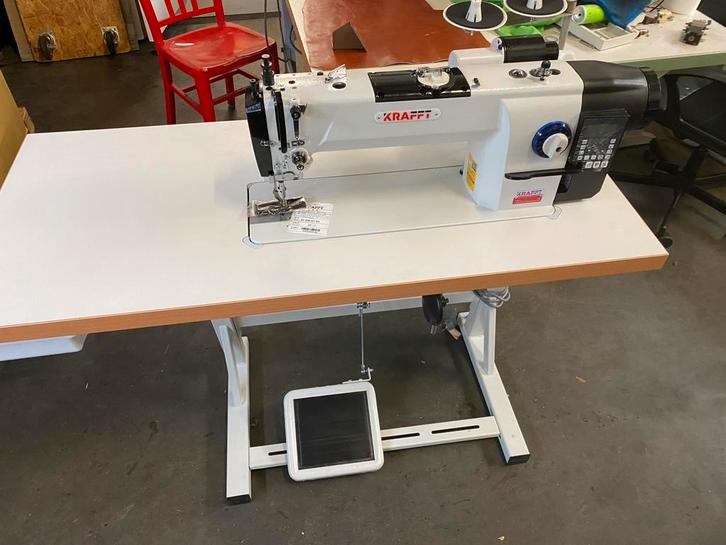 Industriele naaimachine kraft 37cm arm dubbel tranport aut, Hobby & Loisirs créatifs, Machines à coudre & Accessoires, Neuf, Machine à coudre