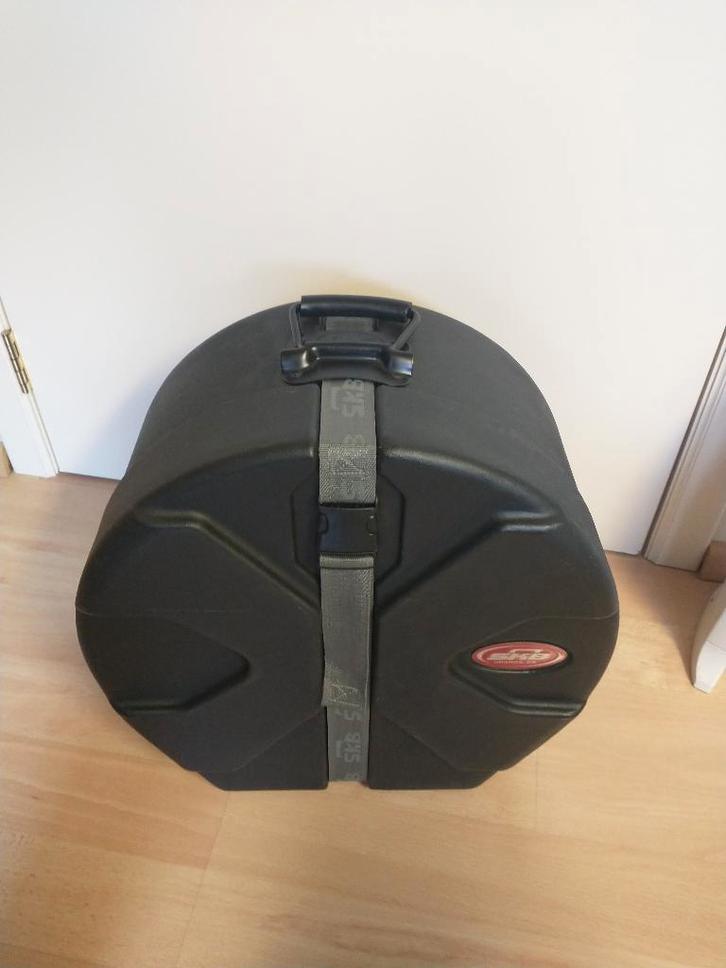 SKB Hard Case voor 14" Snare Drums, Muziek en Instrumenten, Behuizingen en Koffers, Zo goed als nieuw, Percussie, Flightcase, Ophalen