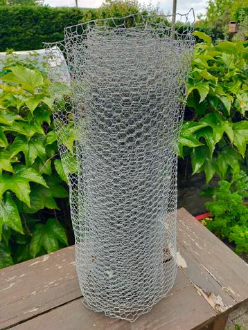 Kippen gaas 7 meters en hoogte 60 cm. beschikbaar voor biedingen