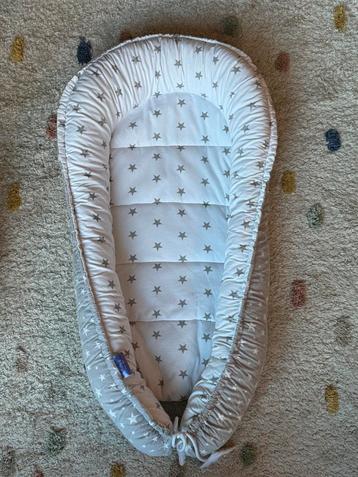 Baby nest beschikbaar voor biedingen