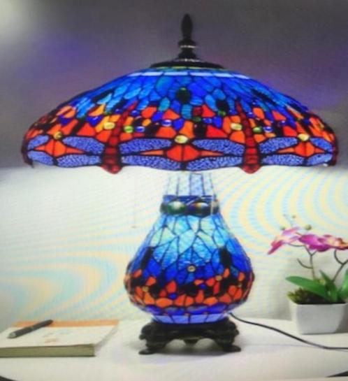 Tiffany lamp Dragonfly 4 lichtpunten 70 x 50❗✨💎😍💑🎁🤗👌, Huis en Inrichting, Lampen | Tafellampen, Zo goed als nieuw, 50 tot 75 cm
