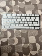 Apple Magic Keyboard met Touch ID in nieuwstaat, Computers en Software, Toetsenborden, Ophalen of Verzenden, Zo goed als nieuw