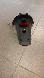 Zip achterspadbord, Motoren, Ophalen