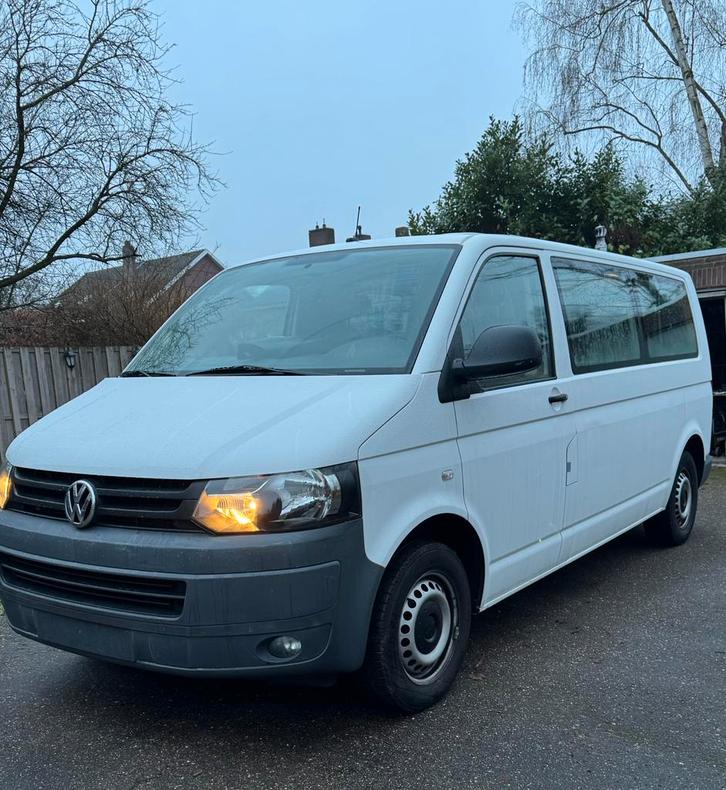 Volkswagen T5 automatique, Autos, Volkswagen, Particulier, Transporter, Verrouillage central, Diesel, Euro 5, Automatique, Entretenue par le concessionnaire