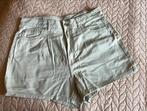 Nieuw - H&M - Kaki Short - Mt: 44, Kleding | Dames, H&M, Kort, Maat 42/44 (L), Nieuw