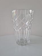 Mooi geslepen vaas, Ophalen, Wit, Minder dan 50 cm, Glas