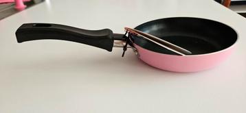 * Nieuw* Nieuw* 12 cm* Roze minikoekenpan beschikbaar voor biedingen