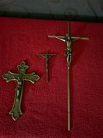 3 kruisbeelden, Antiek en Kunst, Antiek | Religieuze voorwerpen, Ophalen