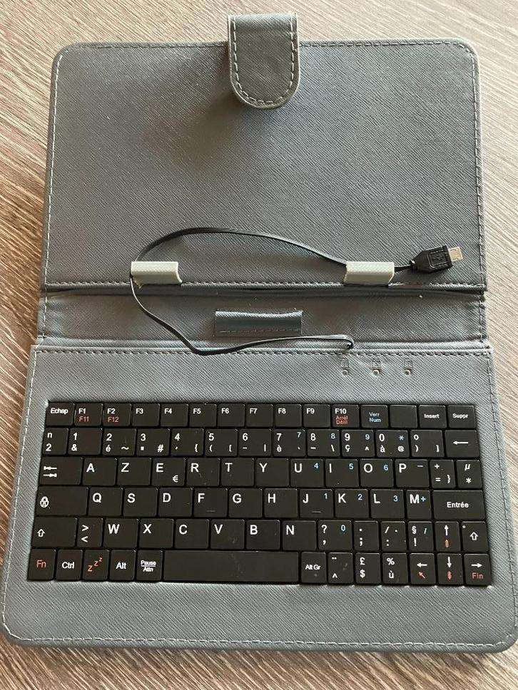 Tablethoes met toetsenbord, Computers en Software, Tablet-hoezen, Nieuw, Bescherming voor- en achterkant, Ophalen of Verzenden