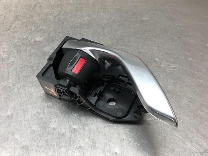 POIGNEE EXTÉRIEURE DROIT Mazda MX-5 (ND) (|T8314|), Autos : Pièces & Accessoires, Carrosserie & Tôlerie, Mazda, Droite, Utilisé