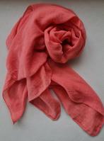 Mooie sjaal - vierkant model, Vêtements | Femmes, Bonnets, Écharpes & Gants, Zara Woman, Envoi, Porté, Écharpe