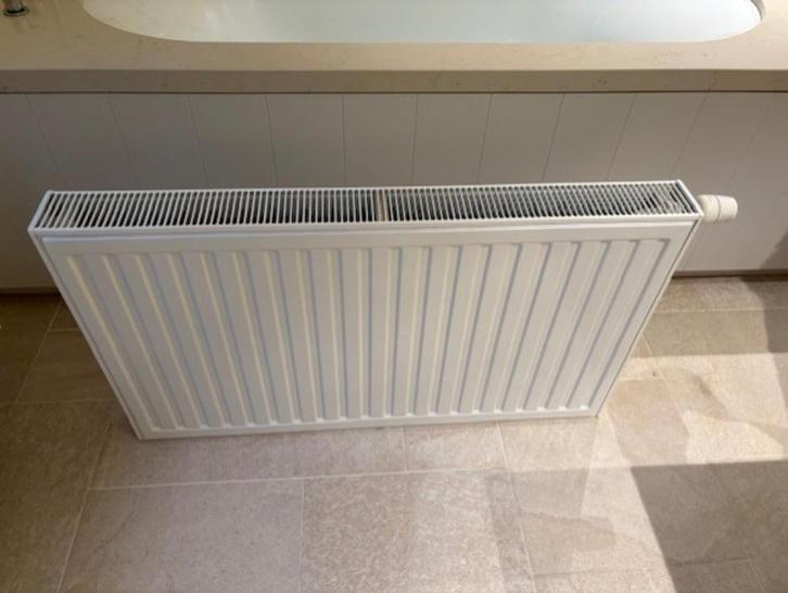 radiator, Doe-het-zelf en Bouw, Verwarming en Radiatoren, Zo goed als nieuw, Radiator, 30 tot 80 cm, 60 tot 150 cm, Ophalen