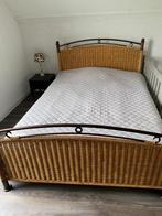 Bed, Huis en Inrichting, Slaapkamer | Bedden, Ophalen, Tweepersoons, Zo goed als nieuw, 200 cm