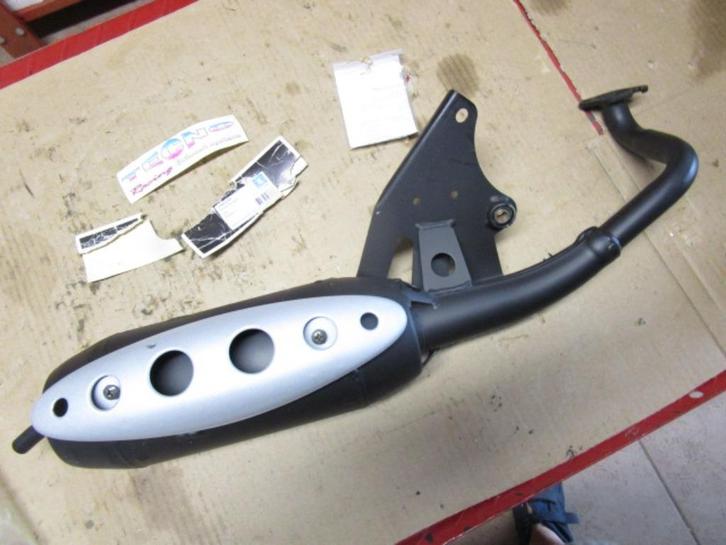 Tecno Straight uitlaat voor scooters met CPI 50cc 2takt blok, Fietsen en Brommers, Brommeronderdelen | Scooters, Nieuw, Uitlaat