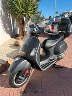 Vespa 300 GTS Super sport, Ophalen, Gebruikt, Benzine, Vespa