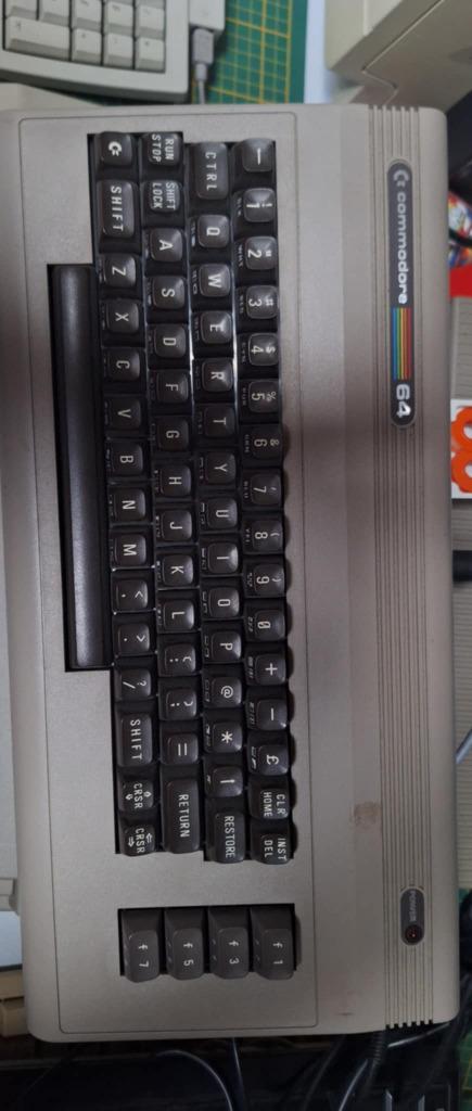 lot d'ancien apple et commodore avec plus de 200 jeux, Computers en Software, Vintage Computers, Ophalen