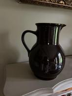 kruik, vaas, in bruin aardewerk, Enlèvement