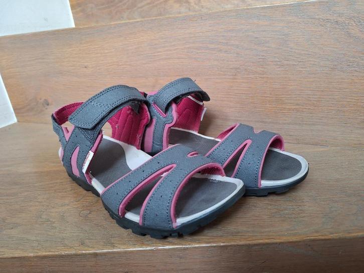 Sandalen Quechua maat 38 - wandelsandalen zo goed als nieuw, Kleding | Dames, Schoenen, Zo goed als nieuw, Sandalen of Muiltjes
