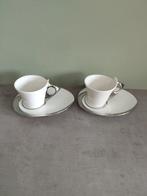 Set de 2 tasses + soucoupes en porcelaine Bricard, Collections, Porcelaine, Cristal & Couverts, Enlèvement ou Envoi, Tasse et/ou soucoupe