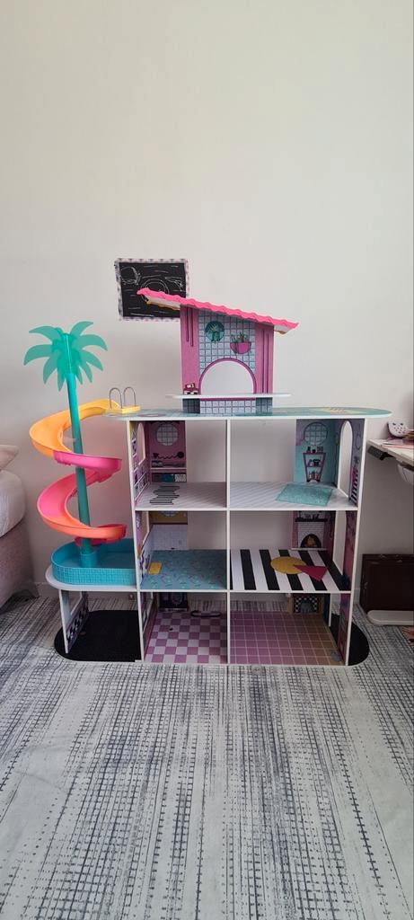 LOL OMG Fashion house - poppenhuis, Kinderen en Baby's, Speelgoed | Poppenhuizen, Zo goed als nieuw, Poppenhuis, Ophalen