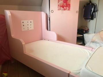 Meegroeibed Ikea Busunge Roze, Kinderen en Baby's, Kinderkamer | Bedden, Ophalen, Gebruikt, 70 tot 85 cm, Matras