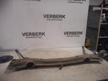 RADIATEURBALK ONDER Rover Tourer {400} (01-1993/11-1998) beschikbaar voor biedingen