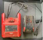 Milwaukee M28 BX accu (28 V / 3,0 Ah) + lader, Ophalen, Gebruikt