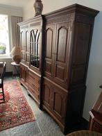 Voleiken eetplaats met kast , tafel plus zes stoelen, Antiek en Kunst, Antiek | Meubels | Kasten, Ophalen