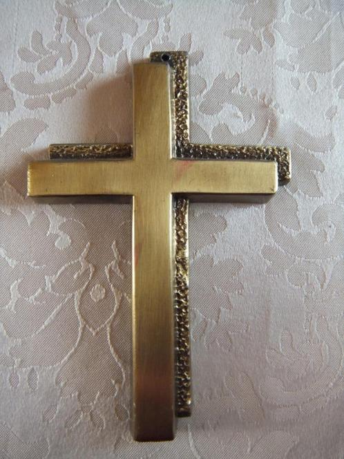 kruisje, brons, Verzamelen, Religie, Zo goed als nieuw, Christendom | Katholiek, Overige typen, Ophalen of Verzenden