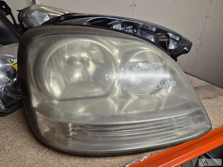 Nissan Almera Tino 2000 - 2007 koplamp rechts witte knipper, Auto-onderdelen, Verlichting, Nissan, Gebruikt, Ophalen of Verzenden