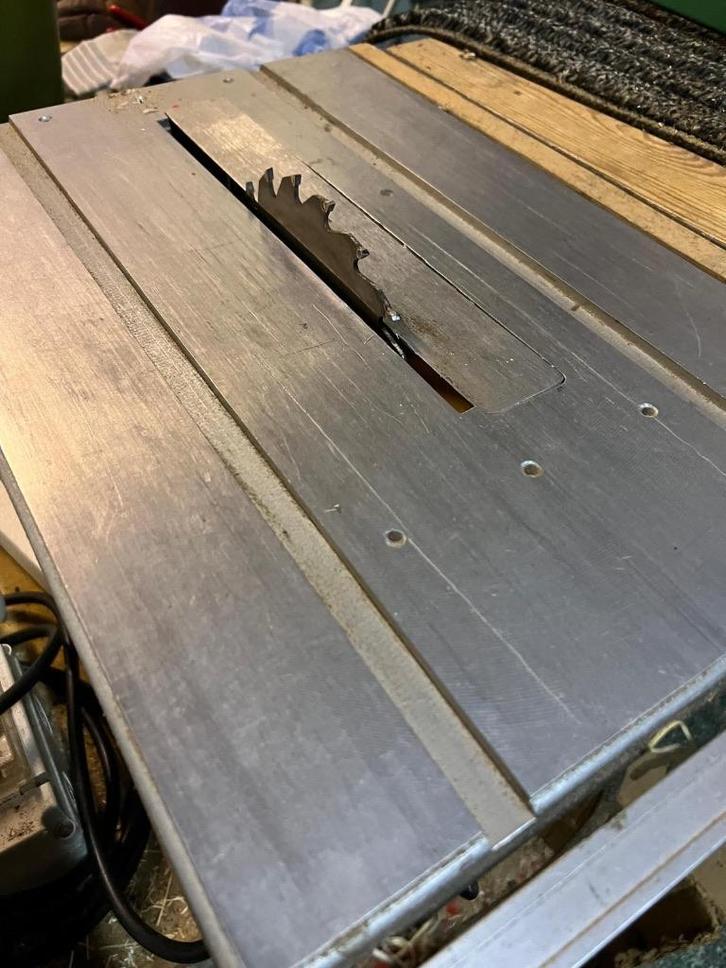 Zaagmachine, Doe-het-zelf en Bouw, Gereedschap | Zaagmachines, Gebruikt, Cirkelzaag, 600 tot 1200 watt, 70 mm of meer, Ophalen