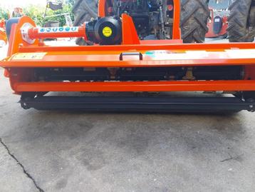 Rotobroyeur à marteaux Boxeragri beschikbaar voor biedingen